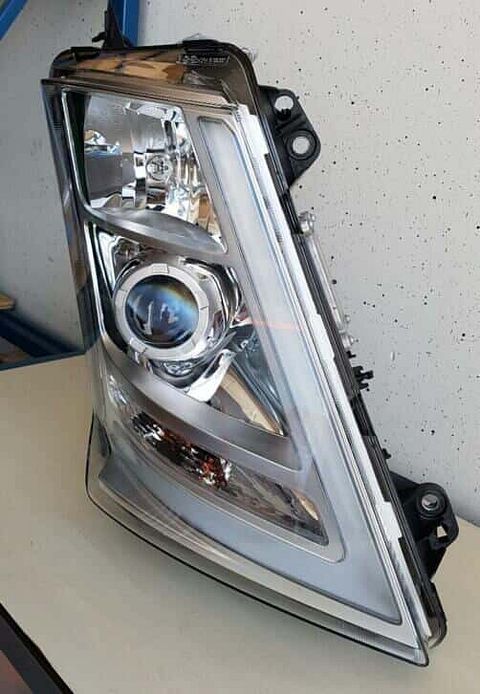 VOLVO FH4 XENON KOPLAMP RH 22239244U