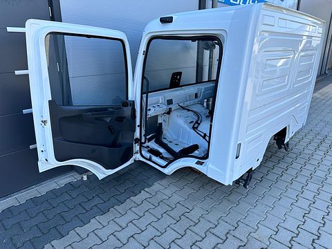 MB ATEGO CABINE EURO 6 TUNEL VOOR 6 CYL.MOTOR ALLEEN FRAME 000074B