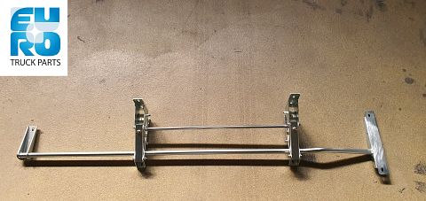 DAF BEVESTIGINGSFRAME, SPATBORD LINKS 1836008