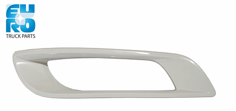 DAF XF 106 FOG LIGHT COVER RIGHT H3279 1880379C