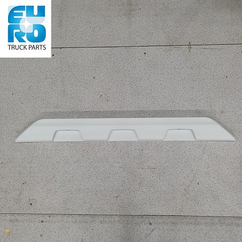 MAN TGX 13- BUMPER SPOILER MIDDLE LOWER 81416140076A