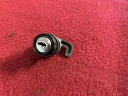 Alfa Romeo 115 Spider handschoenenkastslot