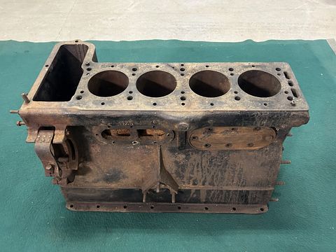 Alfa Romeo 1900 Ti engine block/cylinder head