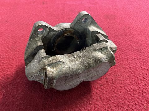 Alfa Romeo 2600 brake caliper
