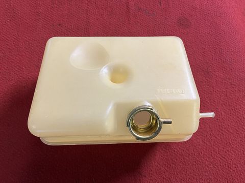 Alfa Romeo 35R8 Daily Grinta Iveco radiateurreservoir