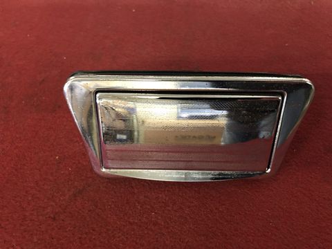 Alfa Romeo Berlina 2000 asbak