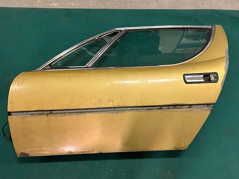 Alfa Romeo Montreal portier
