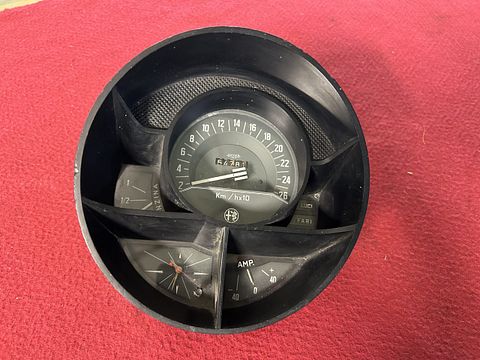 Alfa Romeo Montreal snelheidsmeter