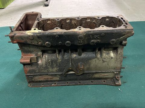 Alfa Romeo Rio engine block