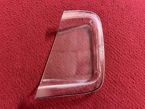 Alfa Romeo TZ1 ventilatieruit zijruit