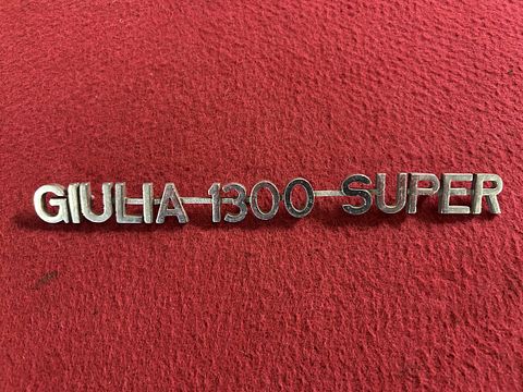 Alfa Romeo ”GIULIA-1300-SUPER” embleem