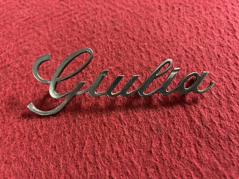 Alfa Romeo ”Giulia” embleem