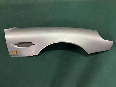 Aston Martin DB7 Vantage voorspatbord