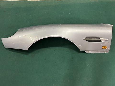 Aston Martin DB7 Vantage voorspatbord