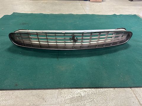 Ferrari 330 GT 1e serie grille
