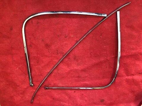 Ferrari 330 GT 2+2 rear window molding