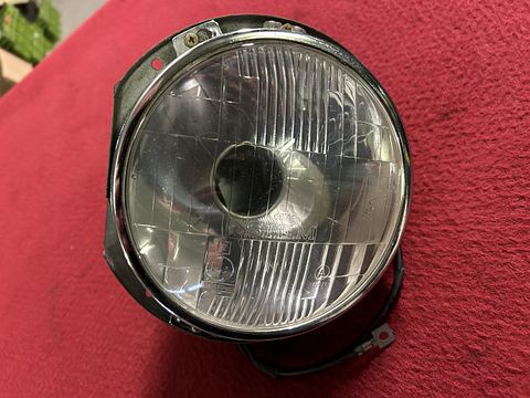 Fiat 124 Special T koplamp