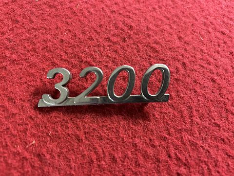 Fiat 130 ”3200” embleem