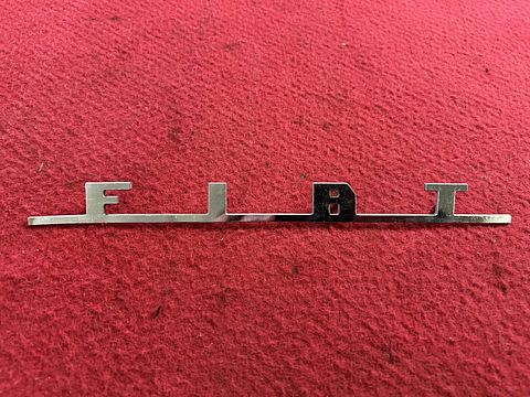 FIAT” 1800 B embleem kofferbak