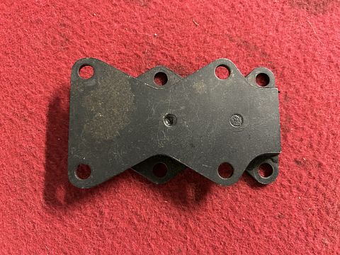 Jaguar XK120 / XK140 / XK150 rubber steun stuurhuis