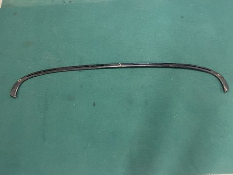 Lancia Flaminia PF Coupe sierlijst voorruitventilatie