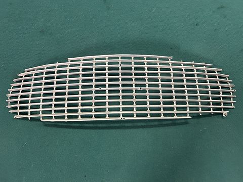 Maserati 3500 grille