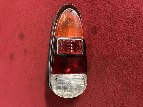 Maserati 3500 GT achterlichtunit