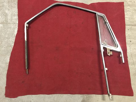 Maserati 3500 raamframe met glas links