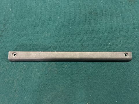 Maserati 4200 Coupe CC/Coupe GT/Spider CC engine compartment front cover