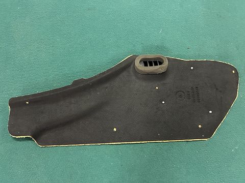Maserati 4200 GT sierrand tapijt middenconsole links