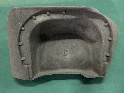Maserati 4200 GT Spider trunk cover carpet spare wheel