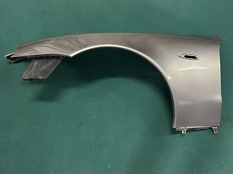 Maserati 4200 spatbord voor