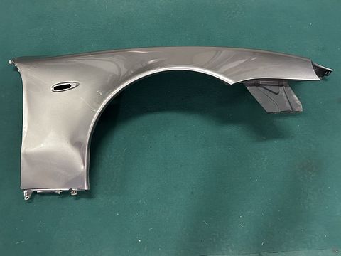 Maserati 4200 spatbord voor