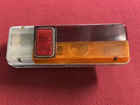 Maserati Ghibli / Miura / Indy achterlichteenheid