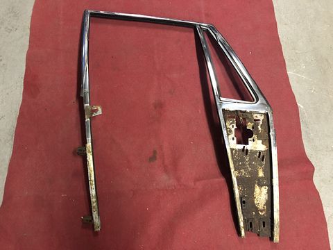 Maserati QP1 window frame