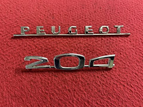 PEUGEOT 204” embleem