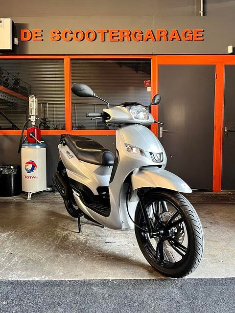Peugeot Tweet brom 45km 2019