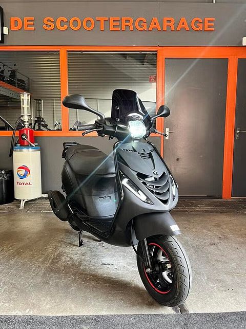 Piaggio Zip iget brom e5 45km 2023 FULL