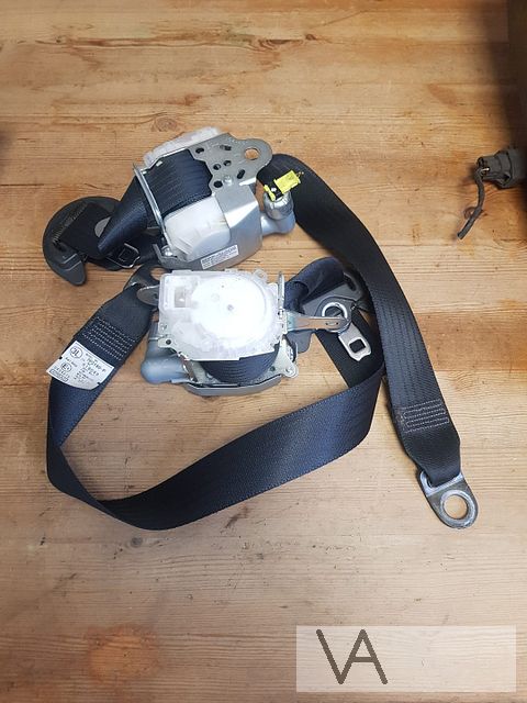 Citroen C1 Peugeot 107 Toyota Aygo gordel links rechts VOOR