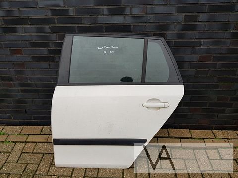 Skoda Fabia STATION 2007 -2014 deur portier links achter wit