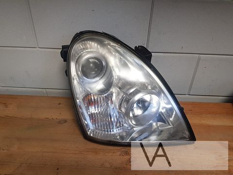 SSangyong Rexton 2006 - 2012 koplamp rechts beetje aangetast