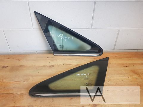 Opel Zafira B 2005 - 2012 zijruit ruit vooraan rechts €20