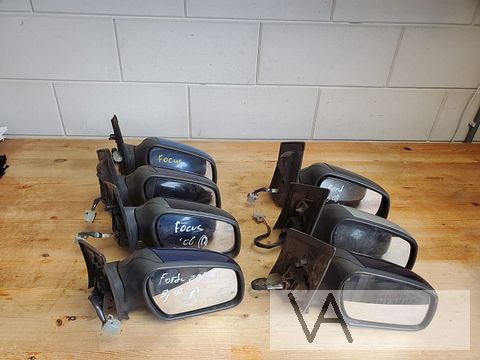 Ford Focus 2004 - 2008 spiegel rechts elektrisch €25