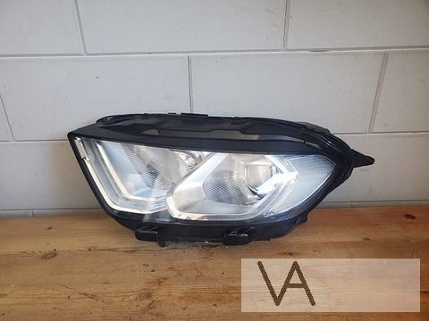 Ford Ecosport 2017 - 2021 koplamp links LED 1 oor af, gaatje