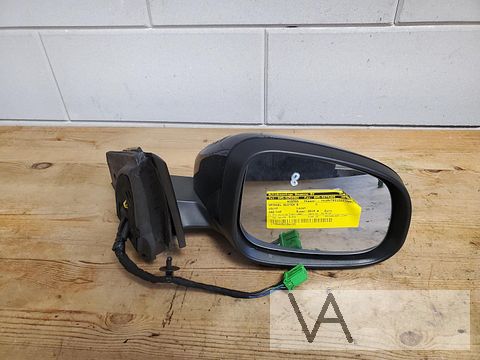 Volvo V40 2014 - 2018 spiegel rechts met slecht kapje €75