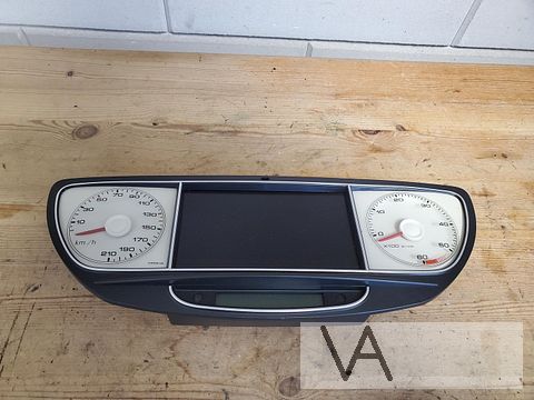 Citroen C8 en Peugeot 807 navigatie display 9803181280 €200