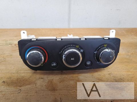 Renault Captur en Clio 4 kachelbedien paneel 5R5841100 €30