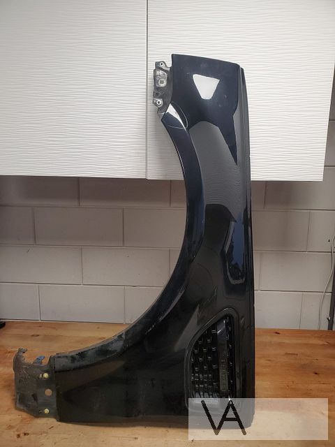 Range Rover Sport 2006 - 2013 voorscherm spatbord links €150
