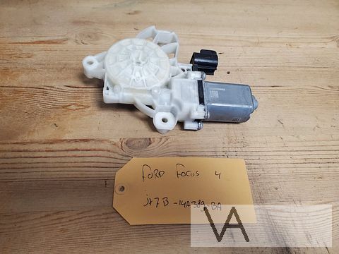 Ford Focus 4  2018 - 2023 raammotor rechts voor / achter €30