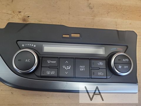 Toyota Auris 2012 - 2018 kachelbediening paneel climate €30